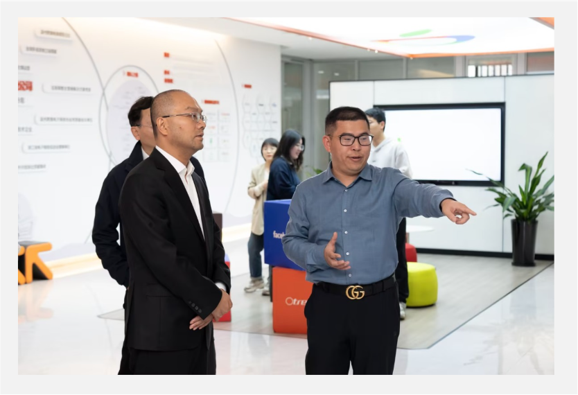 熱烈歡迎龍灣區(qū)副區(qū)長(zhǎng)陳志楠一行蒞臨Otree橙樹(shù)指導(dǎo)調(diào)研